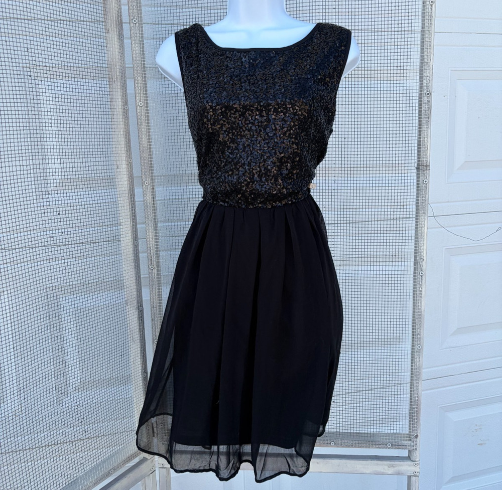 Black Sequin Bodice Chiffon Party Dress – Classic Glamour & Evening Chic